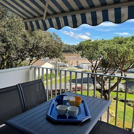 Moderne 2* Avec Balcon, Centre St Palais, Parking Securise - Fr-1-738-38 Apartment