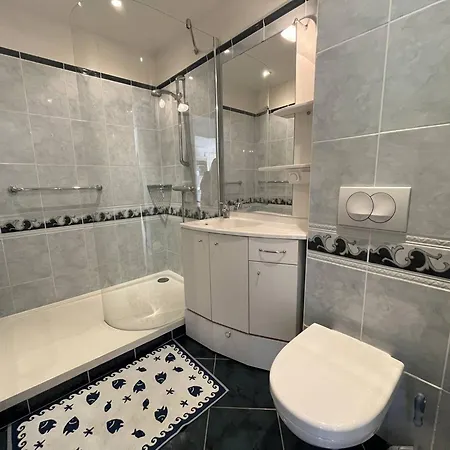 Apartament Moderne 2* Avec Balcon, Centre St Palais, Parking Securise - Fr-1-738-38 Saint-Palais-sur-Mer