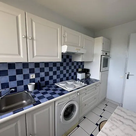 Moderne 2* Avec Balcon, Centre St Palais, Parking Securise - Fr-1-738-38