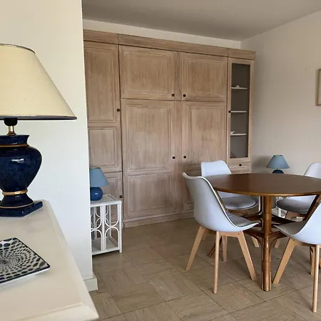 Apartament Moderne 2* Avec Balcon, Centre St Palais, Parking Securise - Fr-1-738-38 Saint-Palais-sur-Mer